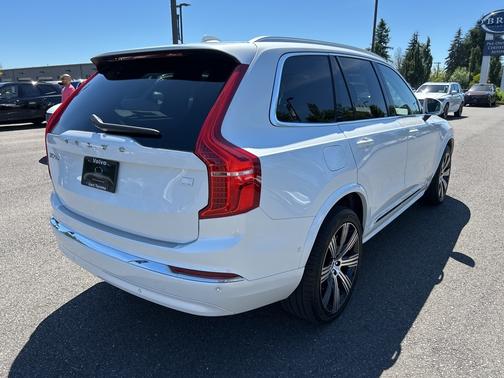 2024 Volvo XC90 Recharge Plug-In Hybrid T8 Plus Bright Theme 7 Passenger