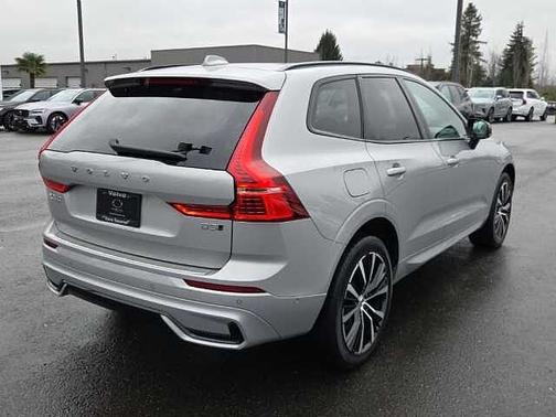 2023 Volvo XC60 Plus