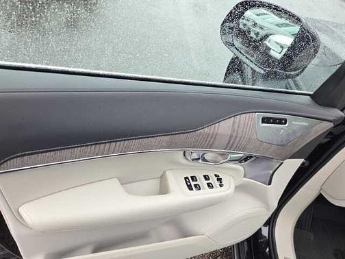 2023 Volvo XC90 Ultimate