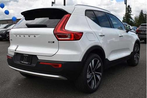 2024 Volvo XC40 Ultimate