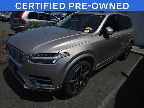 Bright Dusk 2023 Volvo XC90 Plus