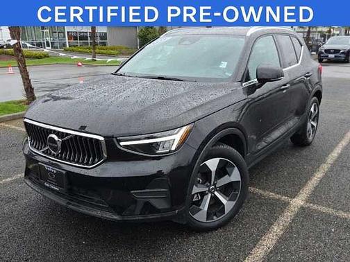 Onyx Black 2025 Volvo XC40 Core