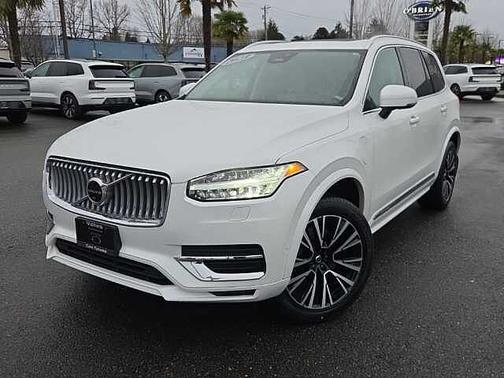 2023 Volvo XC90 Plus