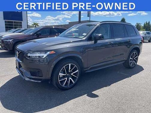 Platinum Grey 2023 Volvo XC90 Ultimate