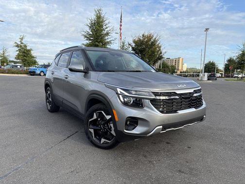 2025 Kia Seltos EX
