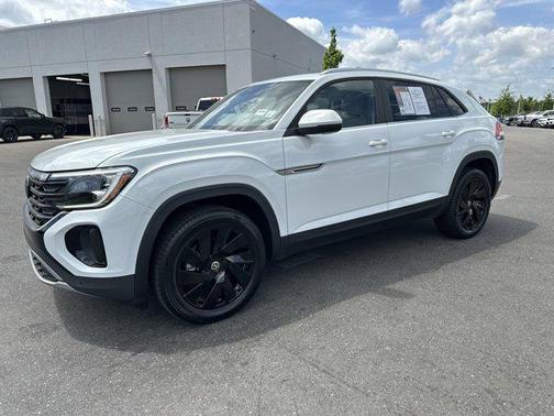 2024 Volkswagen Atlas Cross Sport 2.0T SE w/Technology 4MOTION