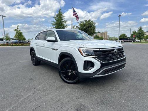 2024 Volkswagen Atlas Cross Sport 2.0T SE w/Technology 4MOTION