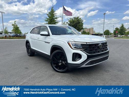 2024 Volkswagen Atlas Cross Sport 2.0T SE w/Technology 4MOTION
