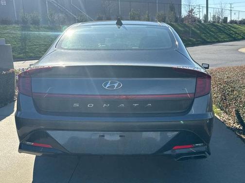 2022 Hyundai SONATA SEL