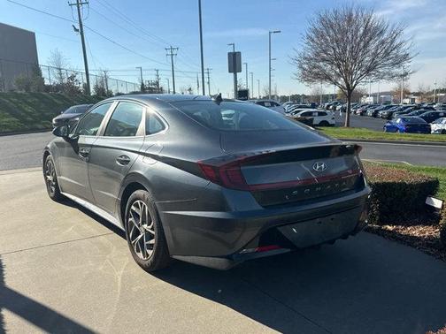 2022 Hyundai SONATA SEL