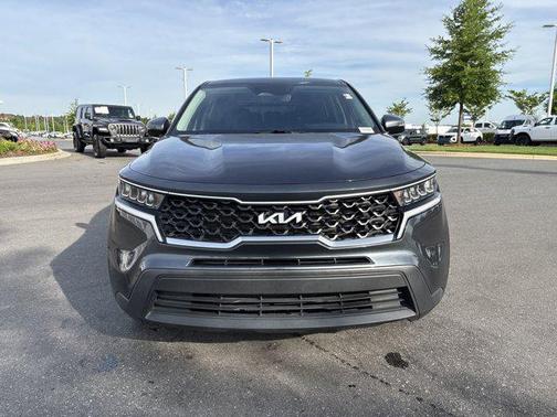 2022 Kia Sorento LX