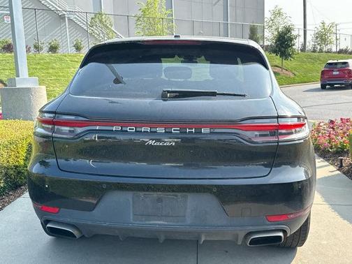 2020 Porsche Macan Base