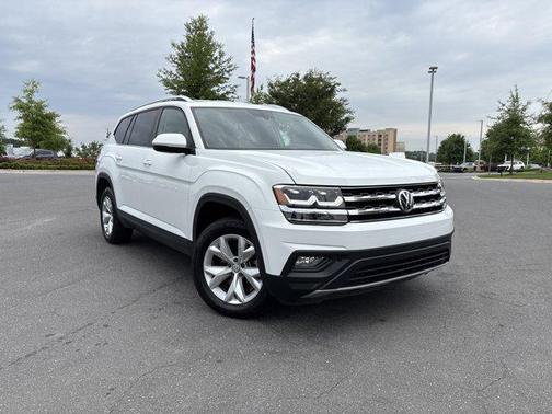 DEEP BLACK PEARL EFFECT 2019 Volkswagen Atlas 3.6L SE w/Technology