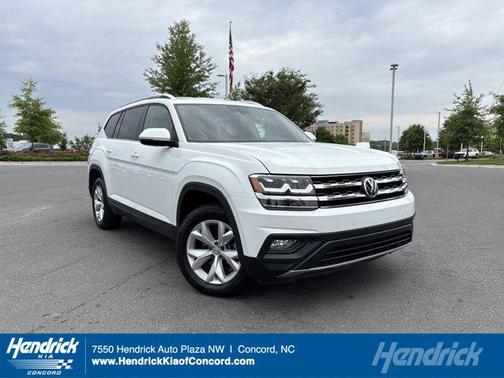 DEEP BLACK PEARL EFFECT 2019 Volkswagen Atlas 3.6L SE w/Technology
