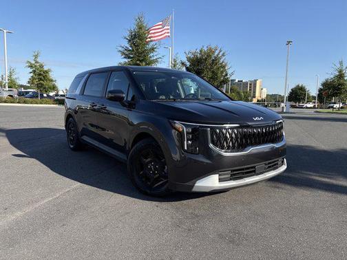 2025 Kia Carnival LXS