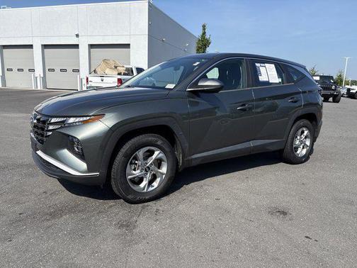 2022 Hyundai TUCSON SE