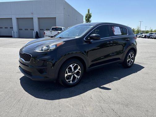 Black Cherry Pearl 2020 Kia Sportage LX