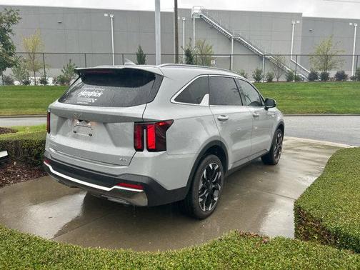 2025 Kia Sorento EX