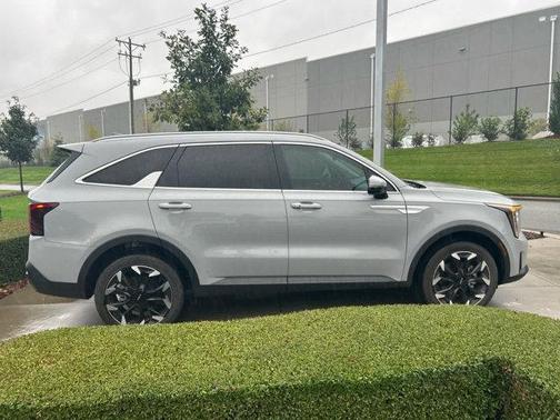 2025 Kia Sorento EX