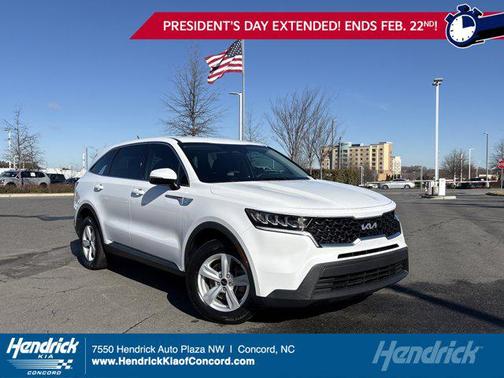 2022 Kia Sorento LX