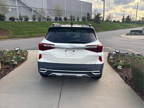 2022 Kia Seltos S