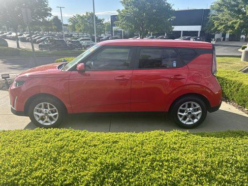Inferno Red 2025 Kia Soul LX