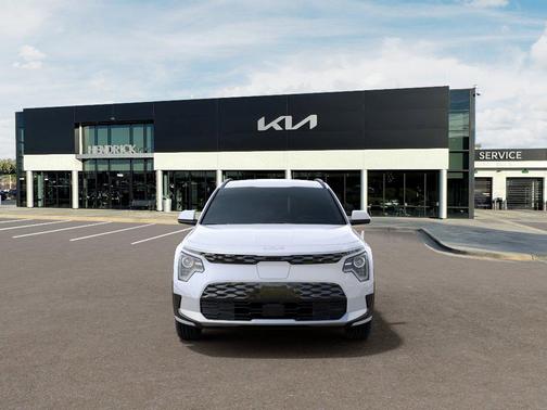 Snow White Pearl 2026 Kia Niro EV Wind