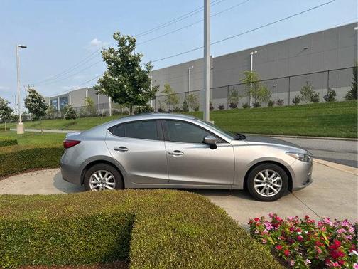 2015 Mazda Mazda3 i Touring