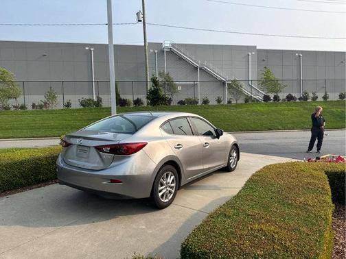 2015 Mazda Mazda3 i Touring