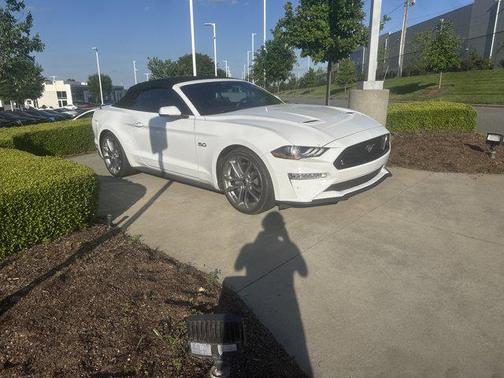 OXFORD WHITE 2022 Ford Mustang GT Premium