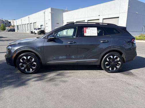 Gravity Gray 2023 Kia Sportage X-Line