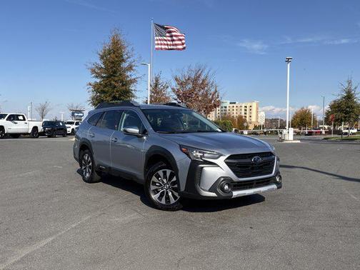 2025 Subaru Outback Touring