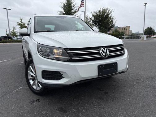 2017 Volkswagen Tiguan 2.0T Wolfsburg Edition