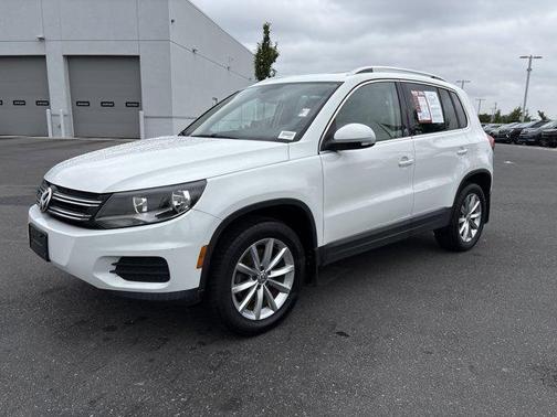 2017 Volkswagen Tiguan 2.0T Wolfsburg Edition