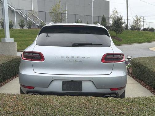 2015 Porsche Macan Turbo