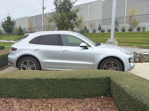 2015 Porsche Macan Turbo