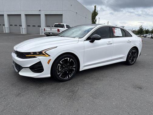2022 Kia K5 GT-Line