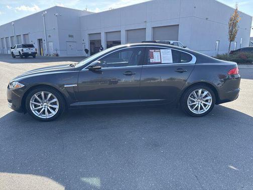 2015 Jaguar XF 2.0T Premium
