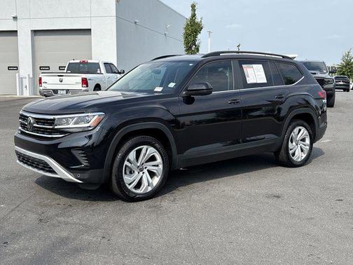 2022 Volkswagen Atlas 3.6L SE w/Technology