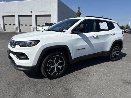 2024 Jeep Compass Latitude