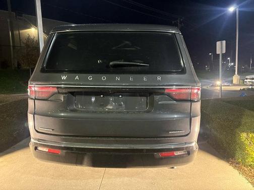 2023 Jeep Wagoneer Series III 4x4