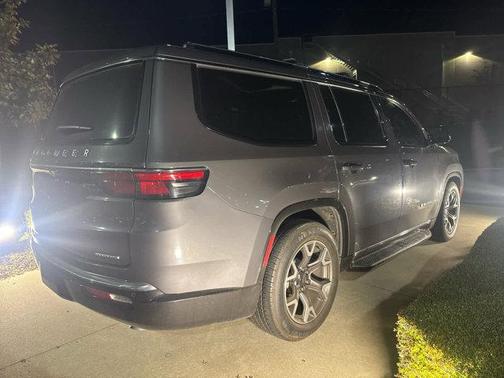 2023 Jeep Wagoneer Series III 4x4