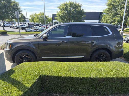 Dark Moss 2023 Kia Telluride SX