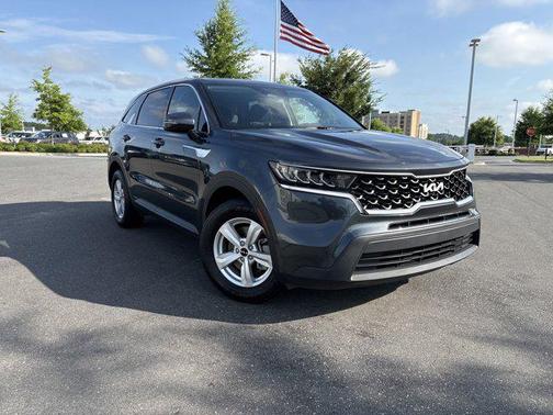 2023 Kia Sorento LX