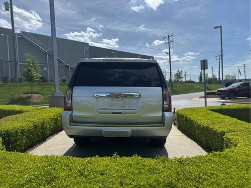 2020 GMC Yukon XL Denali