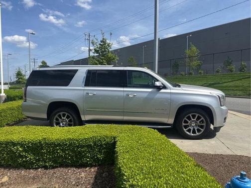 2020 GMC Yukon XL Denali