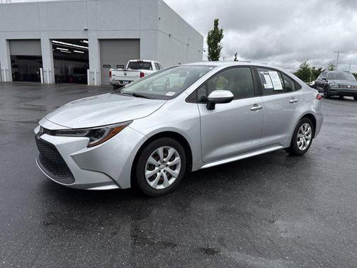 Classic Silver Metallic 2022 Toyota Corolla LE