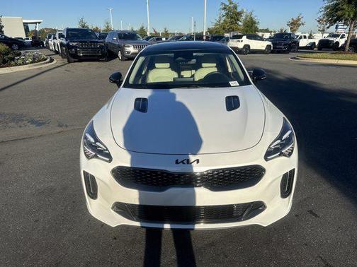 2023 Kia Stinger GT-Line