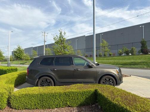 Dark Moss 2022 Kia Telluride EX
