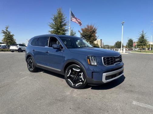 2023 Kia Telluride S